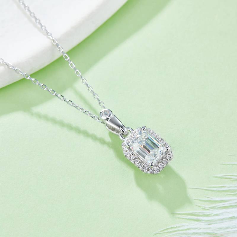 Affordable Luxury长方形S925银镀白金MoissanitePendantStud Earring套装